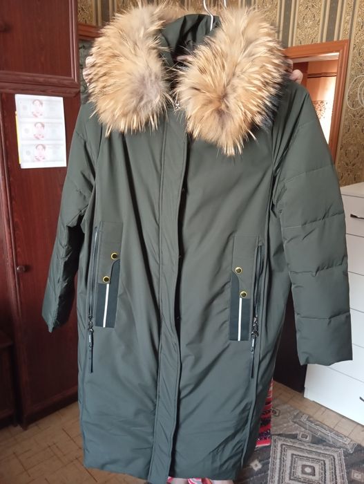 Продам зимнее пальто.