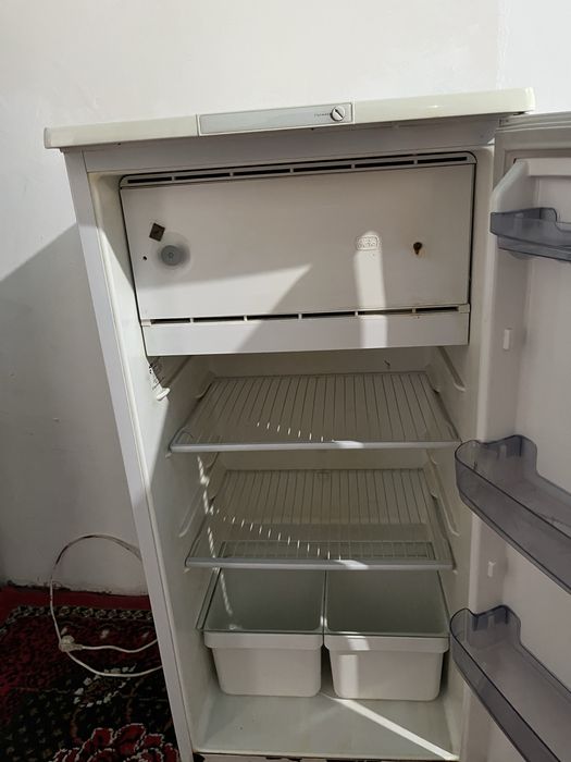 Холодильник сатылады