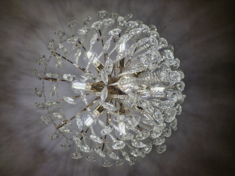 Продам люстру 10 лампочек