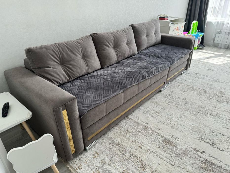 Продается Диван длина 3м