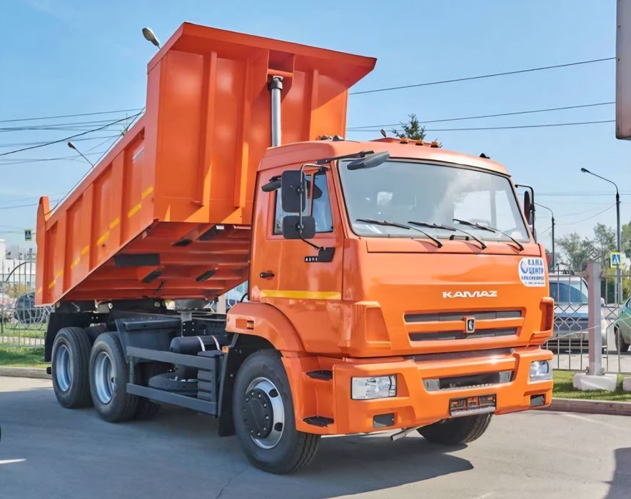 Инструктор машина бошкаришни ургатамиз йигит-кизларга