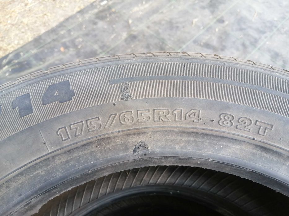 Vând 4 avelope de ocazie în stare foarte buna pentru sezonul cald.
