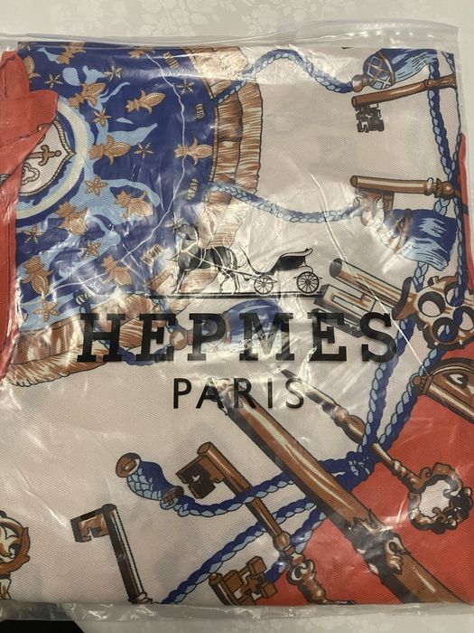 Продам  новые платки Hermes 120 см