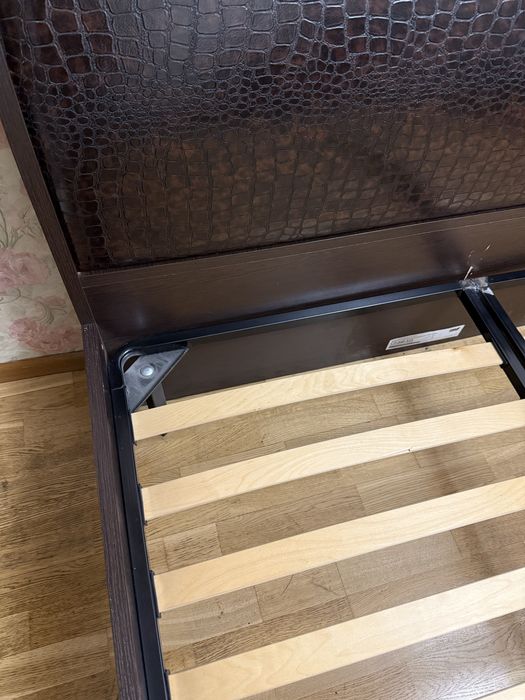 Продам кровать 160/200