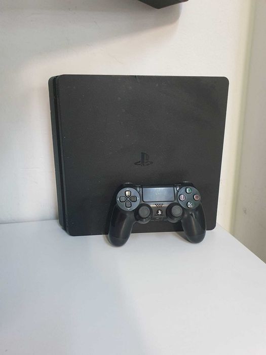 Consola PS 4 Slim (AG.7) ( Garantie 2 ani)
