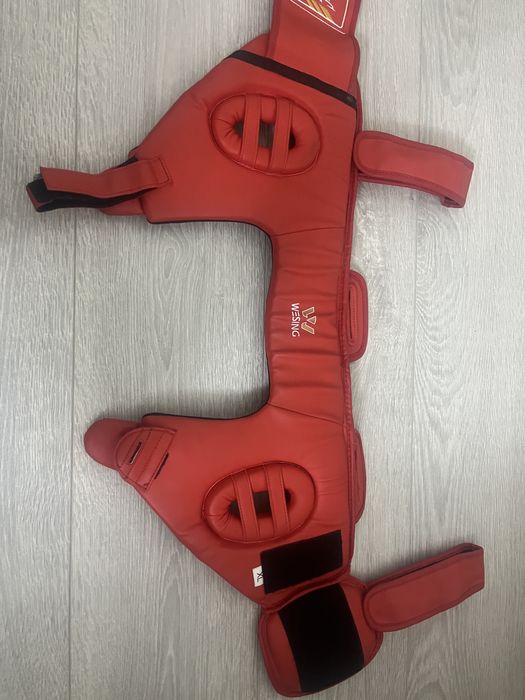 Боксерский шлем Wesning