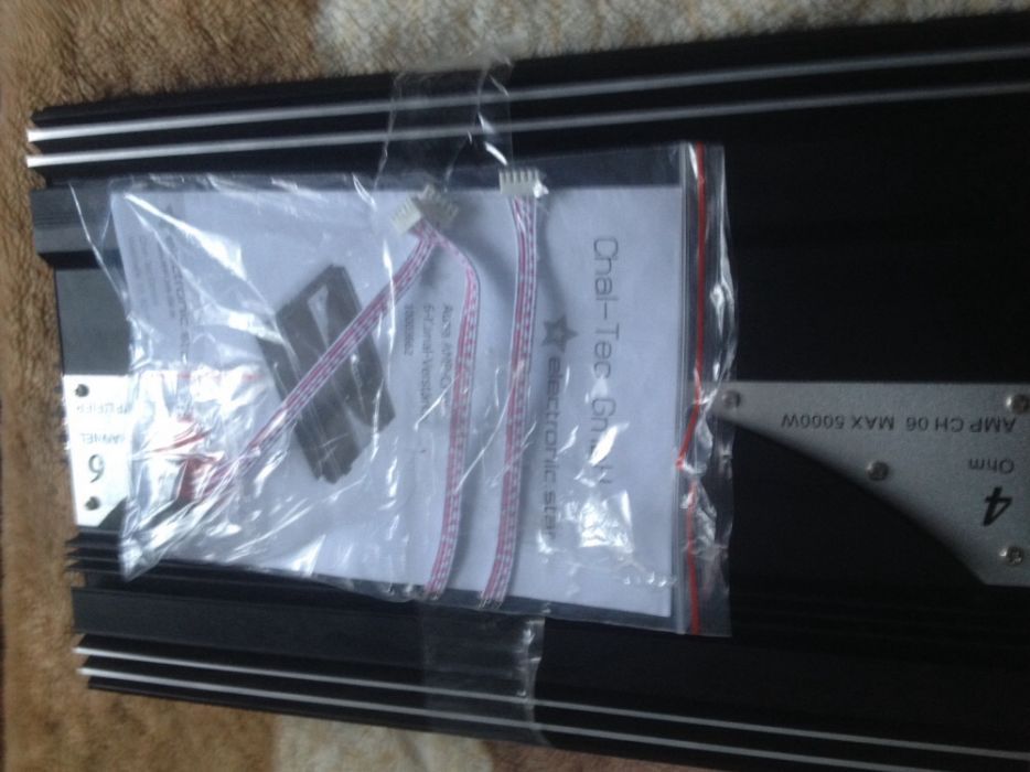 Vând- casetofon Auna si carlig de remorcare