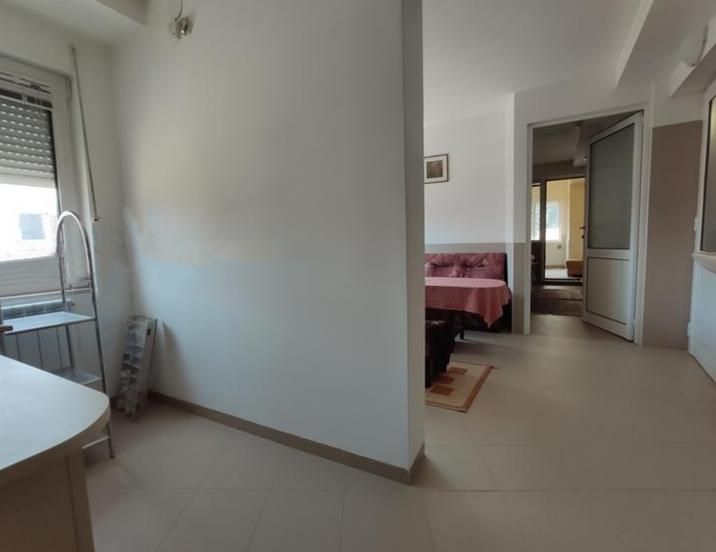 Дава се под наем Етаж от къща в София, Горна баня - 80 кв.м за 746.64 € - Снимка #1