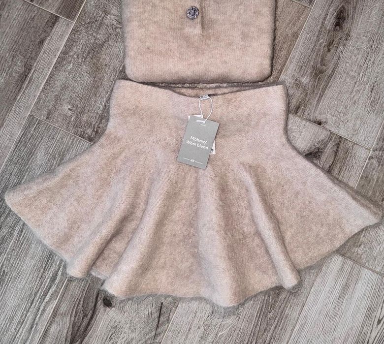 Fusta virala din mohair și lana H&M