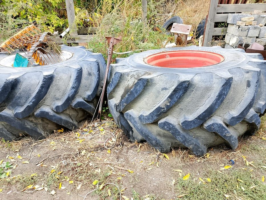 Колёса пара ,от инпортного комбайна