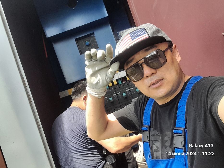 Электрик со стажем более 17 лет