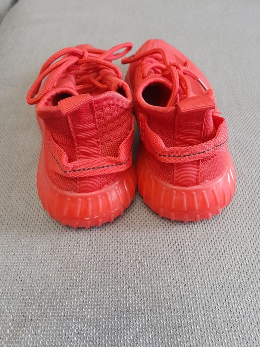 Женские тканевые кроссовки