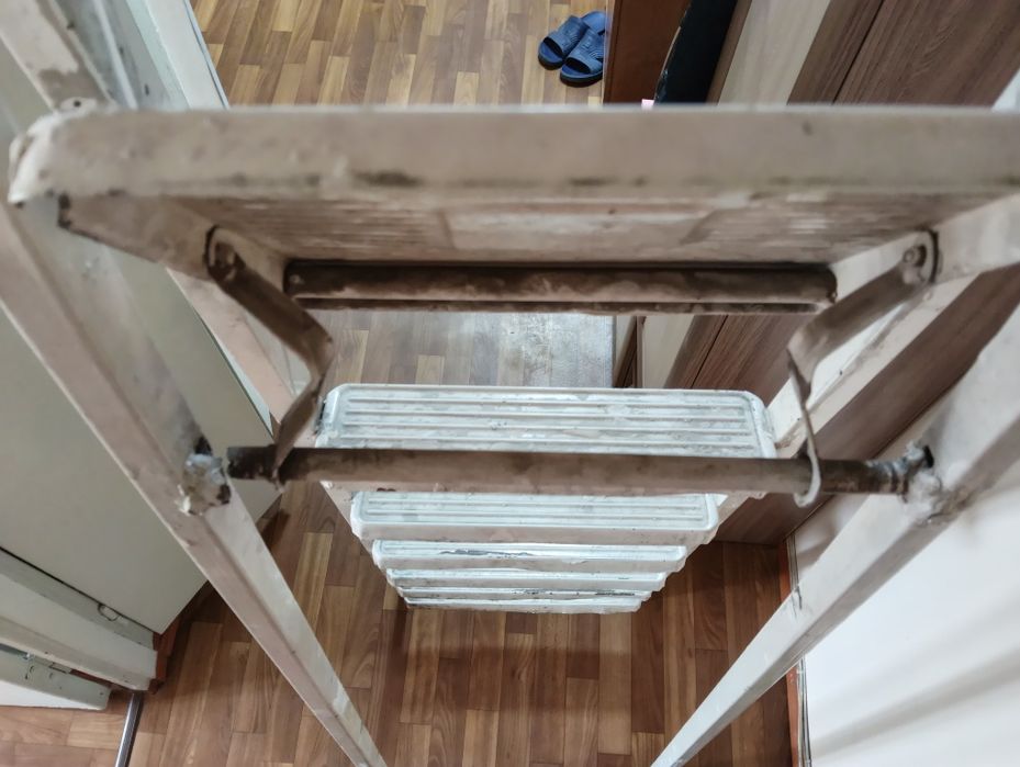 Продам Стремянка