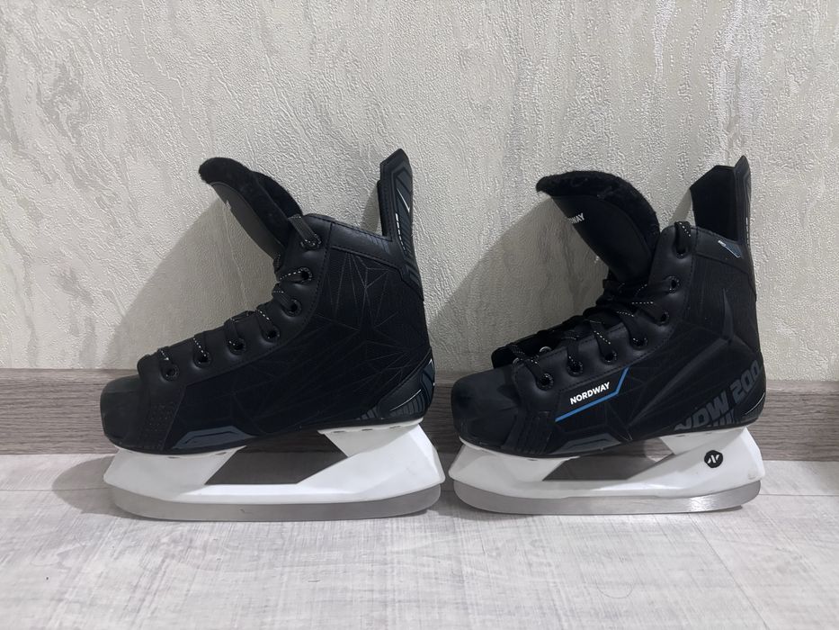 Продаю коньки срочно