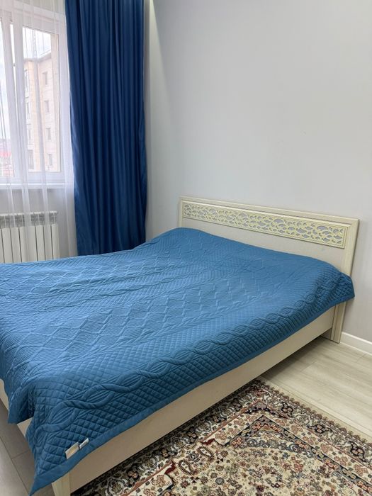 Кровать и шкаф угловой