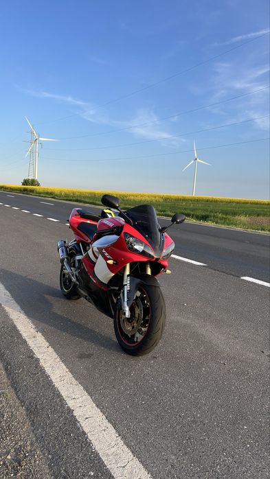 Yamaha R1 2001 cu 38,500