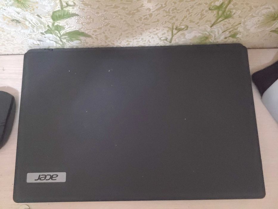 Продаетса ноутбук Acer