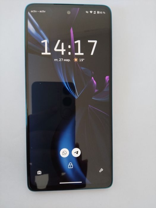 Продам телефон moto g75