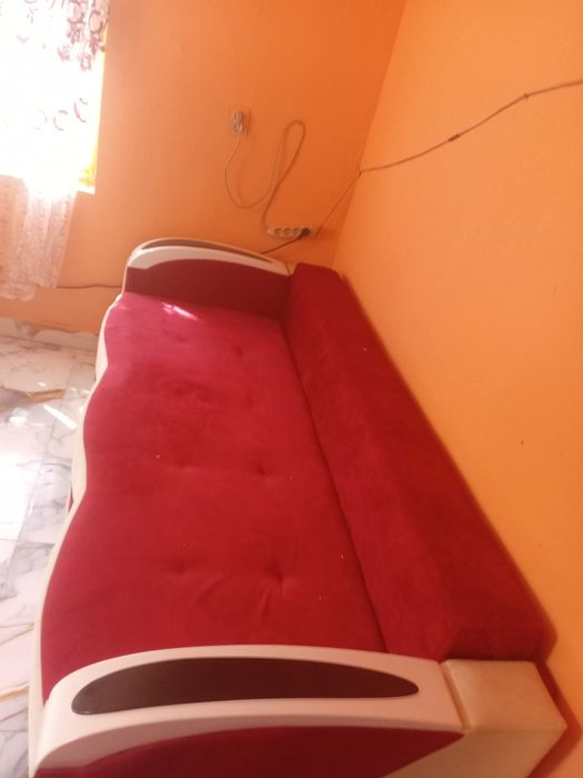 Canapea în stare buna