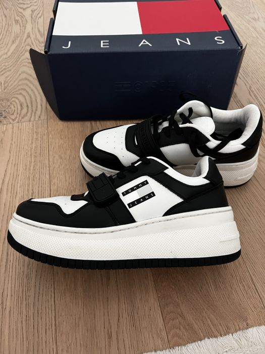 Pantofi sport din piele cu velcro Tommy Hilfiger TJW Retro Basket