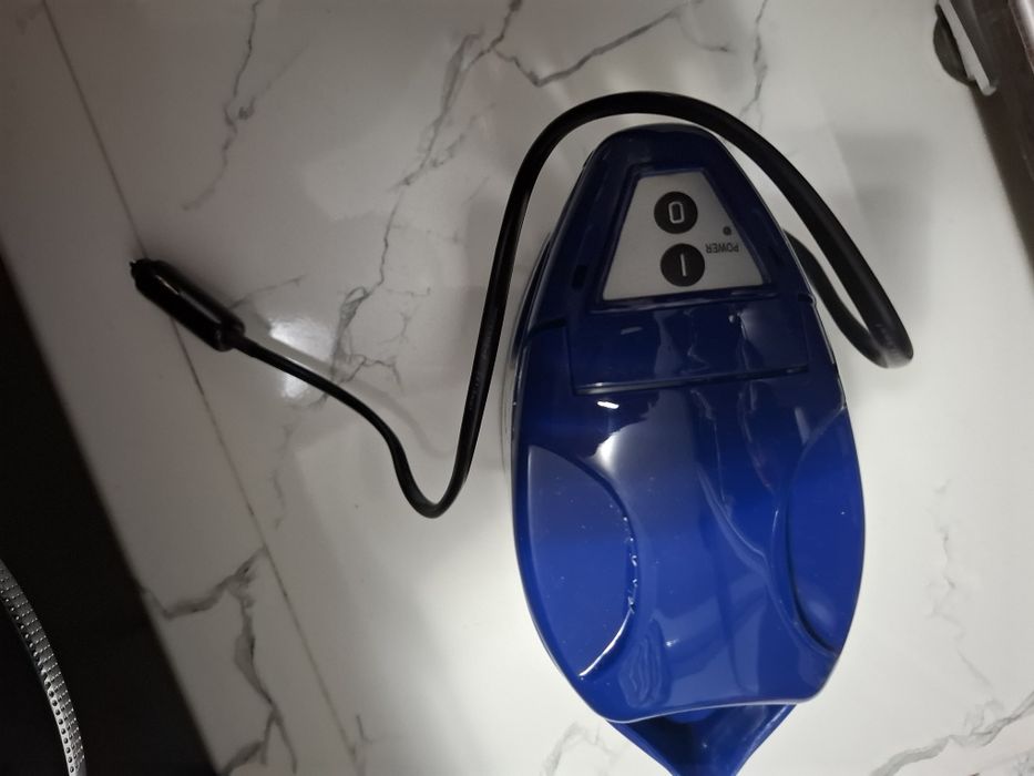 Cani de fiert apa ptr auto