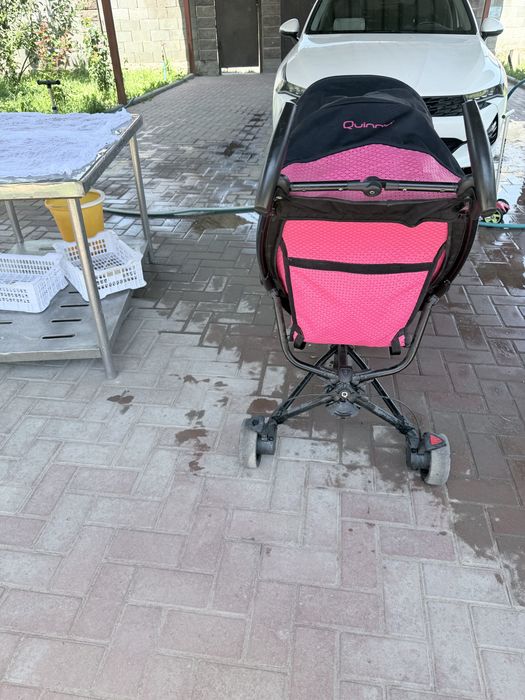 Продам коляску quinny zapp