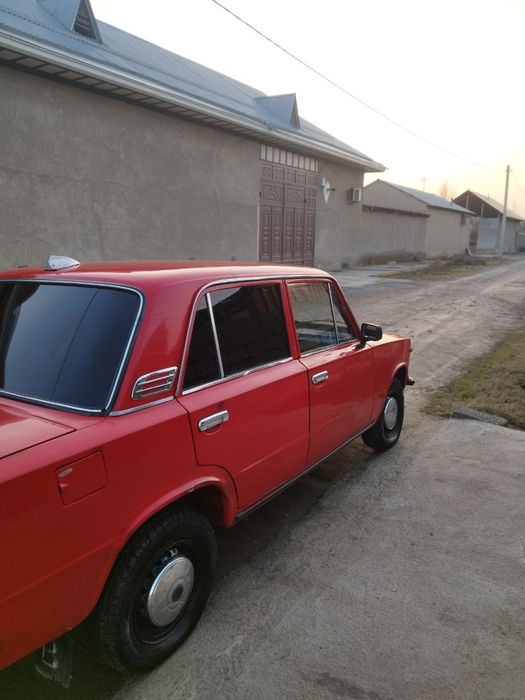 Жигули ваз 21011
