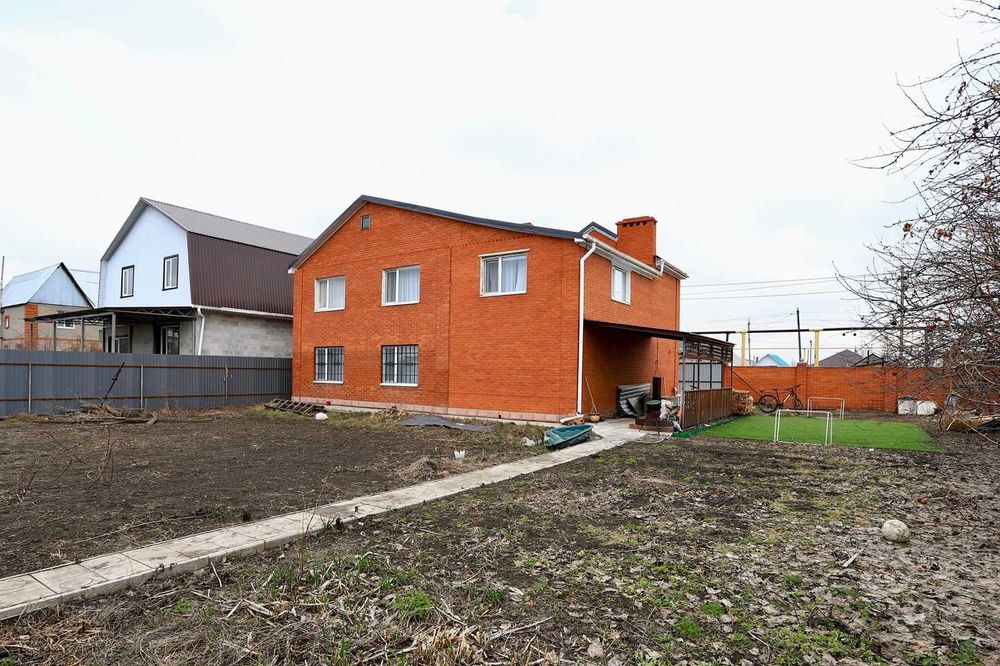 Дом, 188,6м², участок 8 сот.