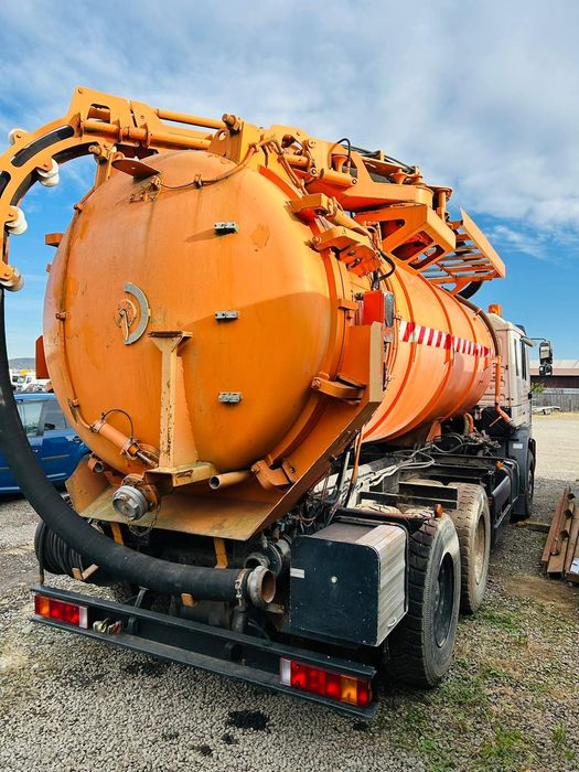 Autovidanja  vidanja  Volvo Man, Roman