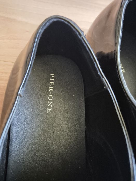 Pantofi Lacuiti de Gala Nr 46.