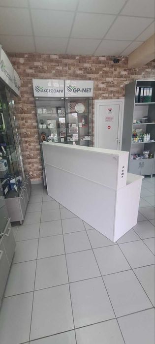 Продавам Рецепция