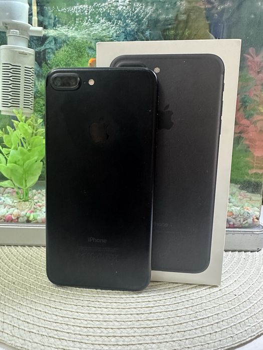 Продам iPhone 7 Plus Black Matte 32 GB