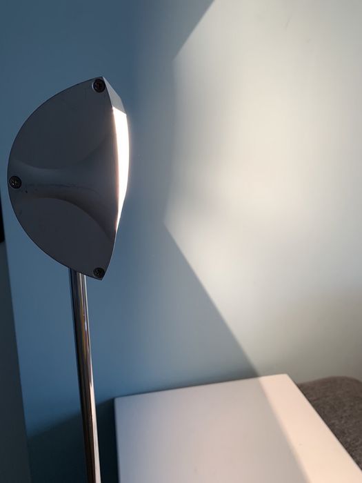 Индустриална алуминиева настолна лампа