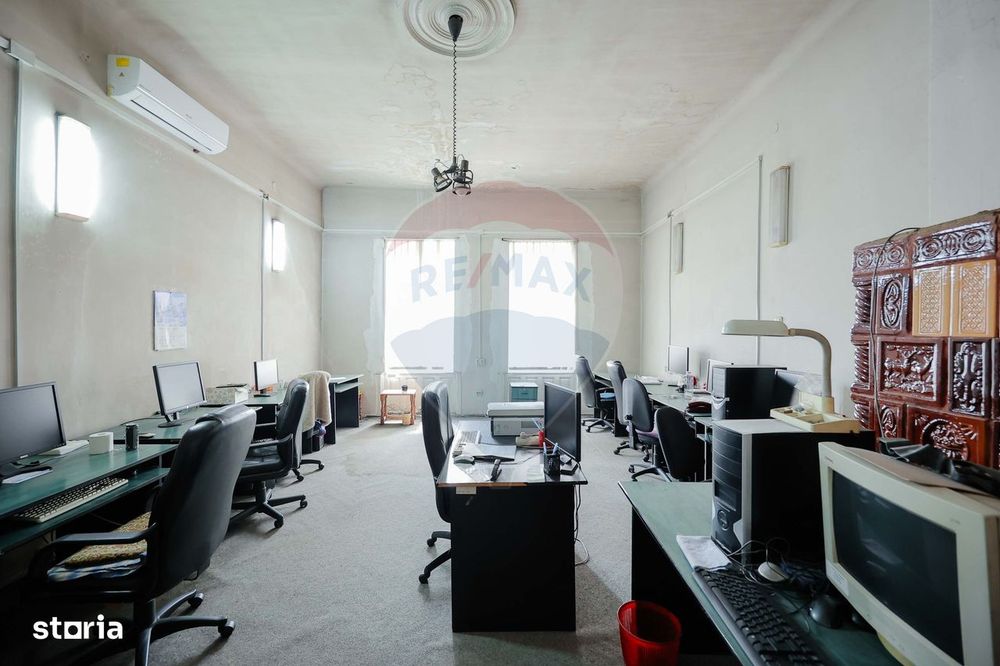 Apartament de vânzare cu 3 camere, str. Cuza Vodă, ultracentral