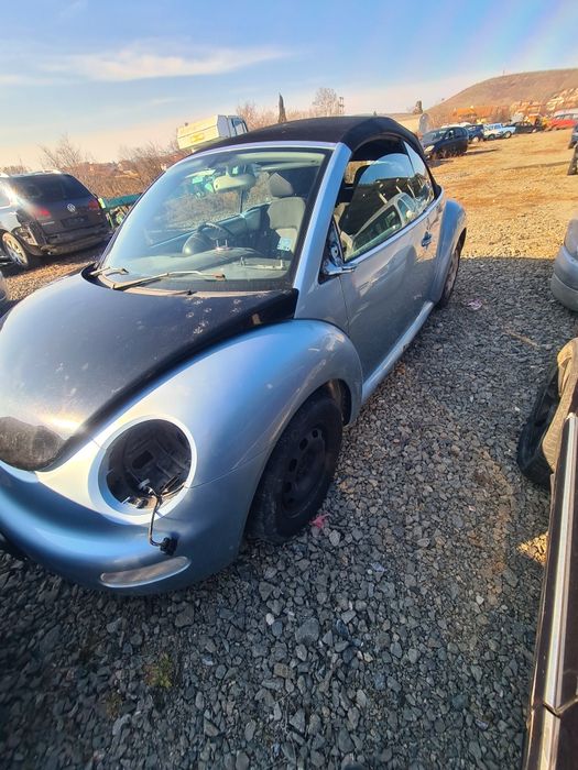 Volkswagen Beetle 1.6 бензин на части