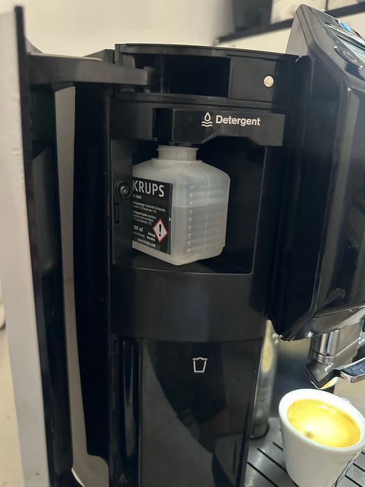 Expresor automat Krups EA90 touch screen