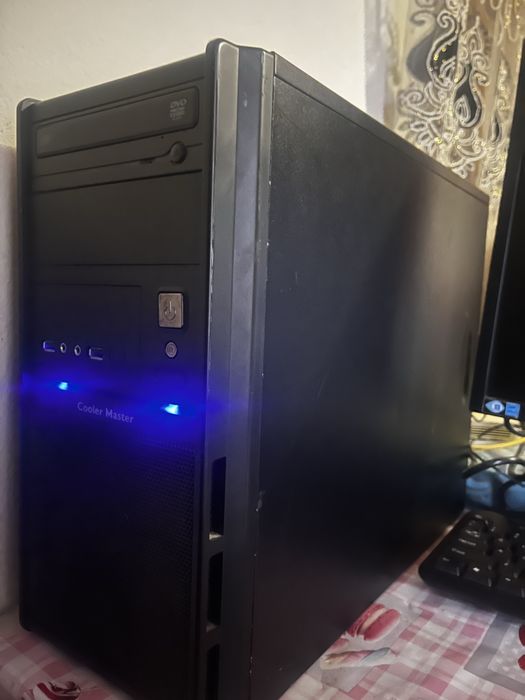 Se vinde acest PC