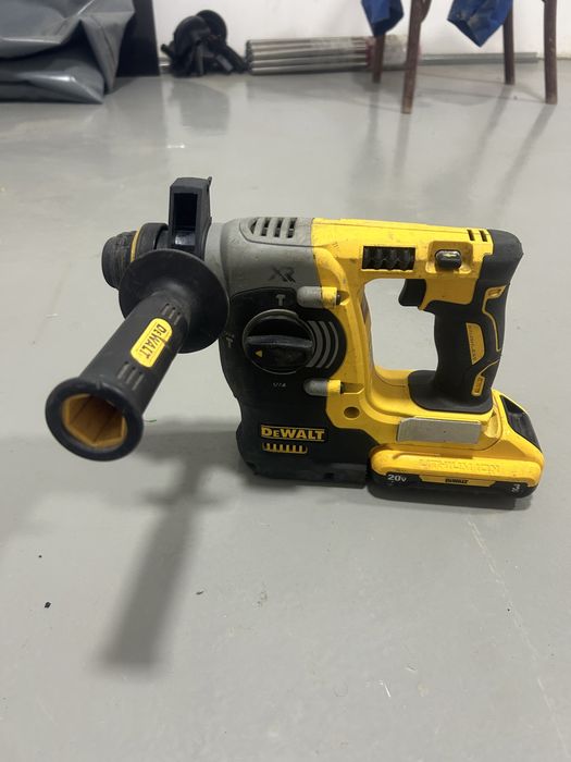 Dewaltt перфоратор