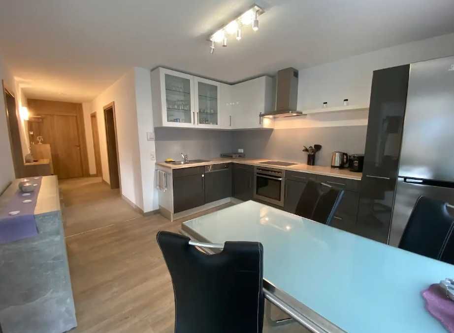 Дава се под наем Тристаен апартамент в Пловдив, Въстанически - 95 кв.м за 450 € - Снимка #3