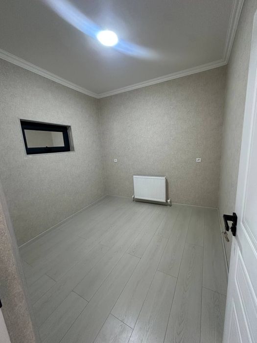 Продаю дом 3ком. М.Ашрафи ул.Байсунская санузел, ванна, туалет внутри