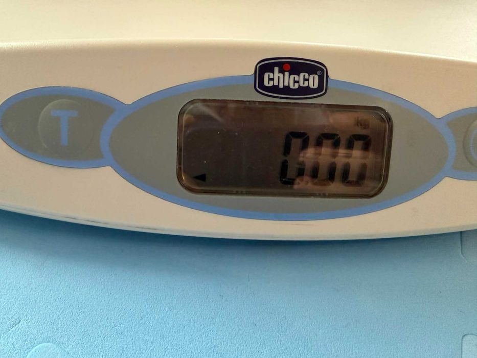 Дигитална везна за бебе Chicco