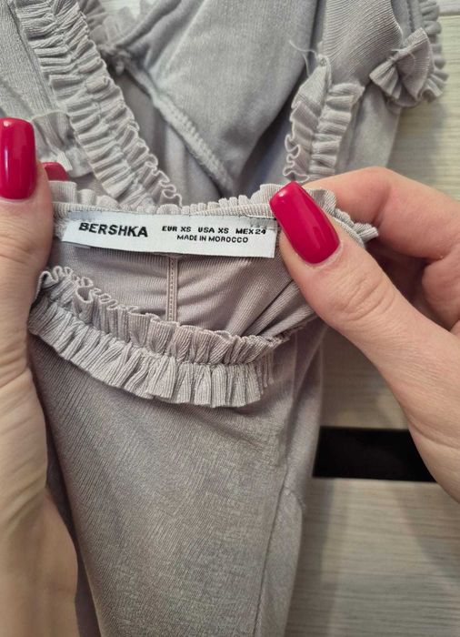 Продам вечерние платья размер XS