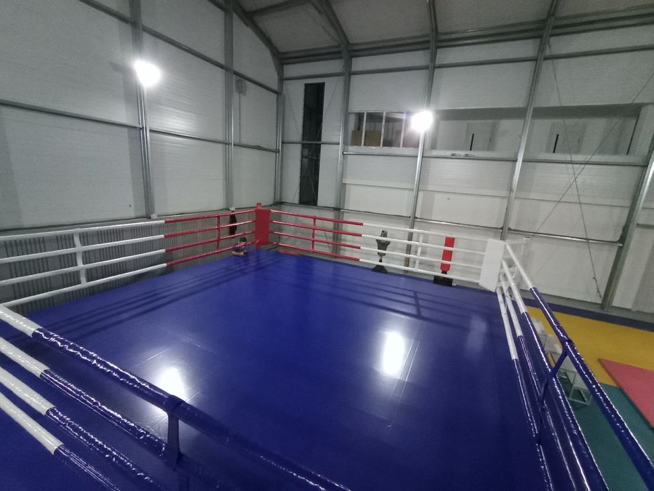Боксерский ринг. Boks ring, Boxing ring.
