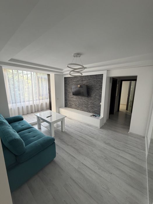 Inchiriez ap ,3 camere , calea bucuresti , et 2