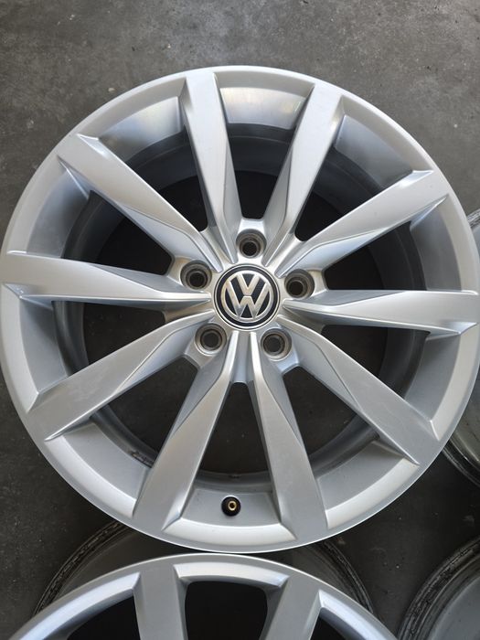 17 цола оригинални джанти за VW-SKODA-AUDI-SEAT Модел-Dijon 2020г.