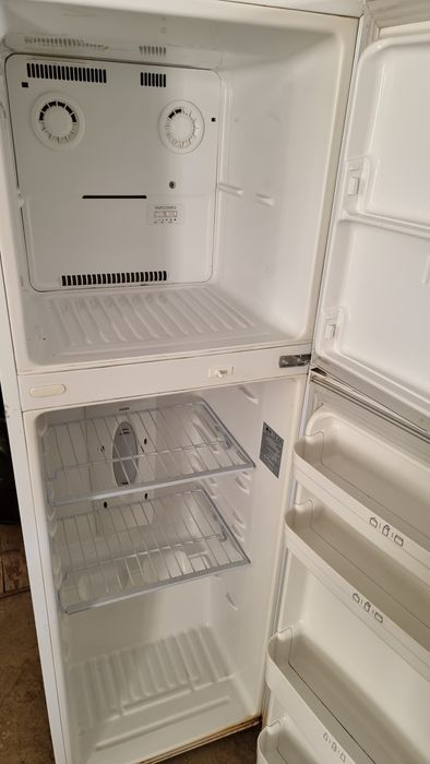 Продам холодильник lG  срочно