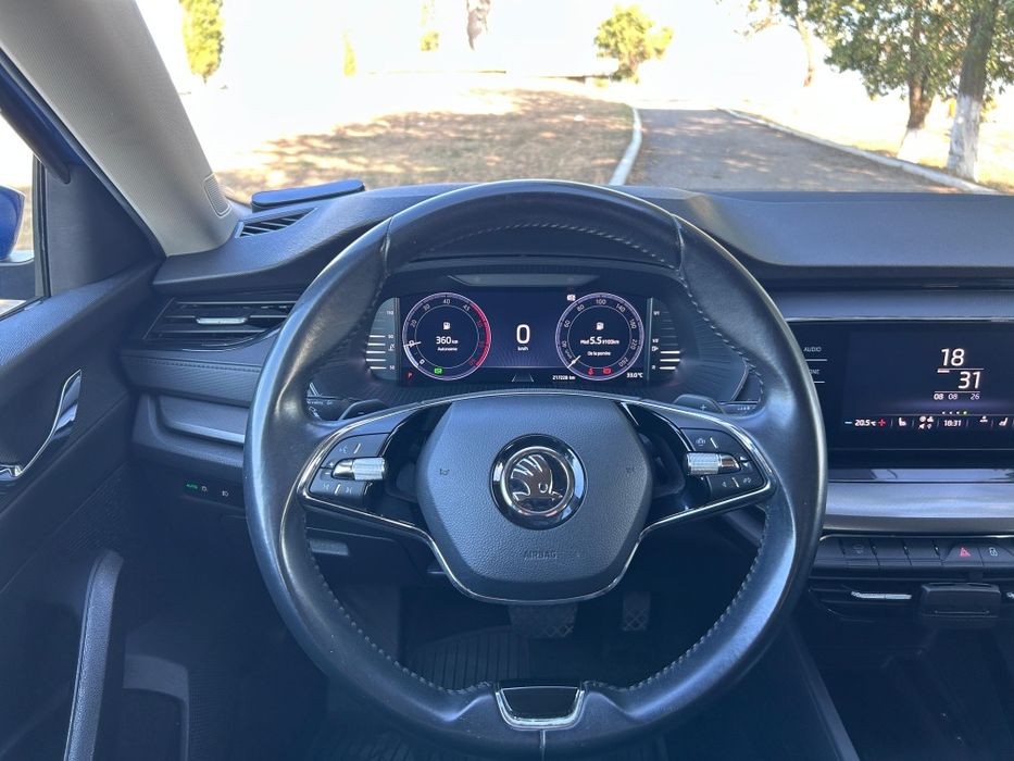 SKODA Octavia 2020 — imagine 4