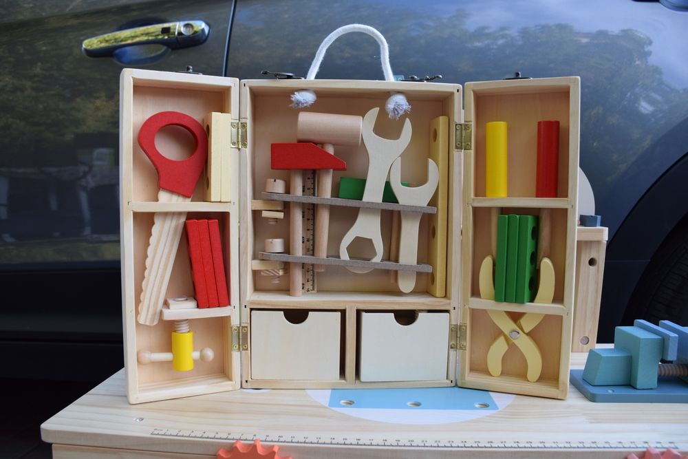 Игрушки из дерева