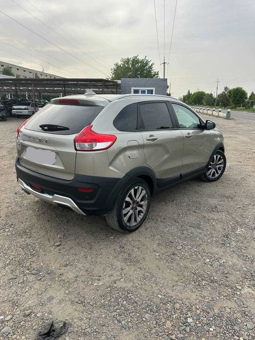 Продается Lada X-Ray Cross 2020 год выпуска в максималке ! Цвет супер.