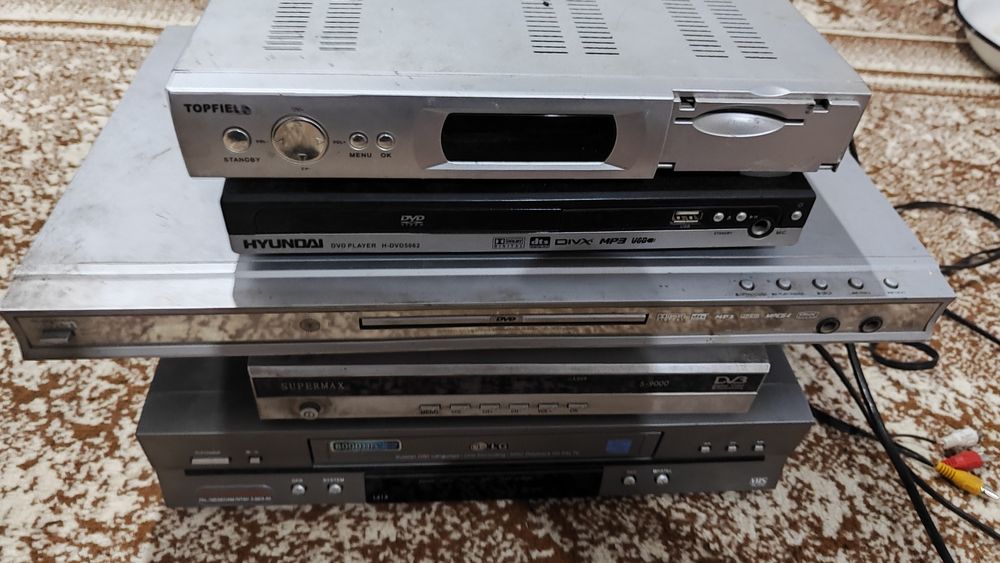 DVD,CD Плейер,Видеомагнитофон